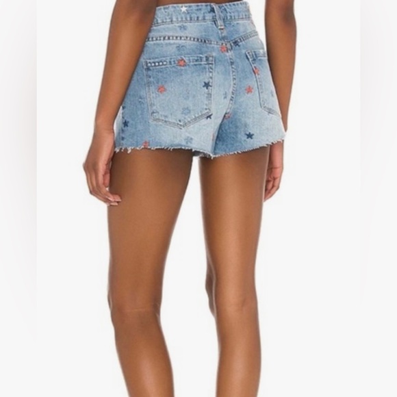 🌟💙NWT BLANKNYC BARROW VINTAGE HIGH RISE SHORTS SIZE 27 or 4! RED & BLUE STARS - Picture 5 of 10